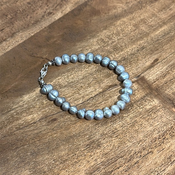 Freshwater Pearl Bracelet - Picture 1 of 3